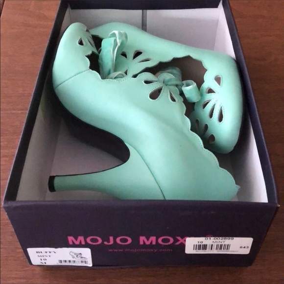 🏆HP🏆Mojo Moxy Buffy, size 10M - Picture 6 of 8